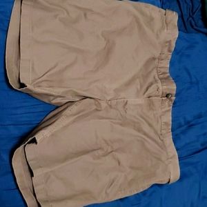 Essential wash chino shorts